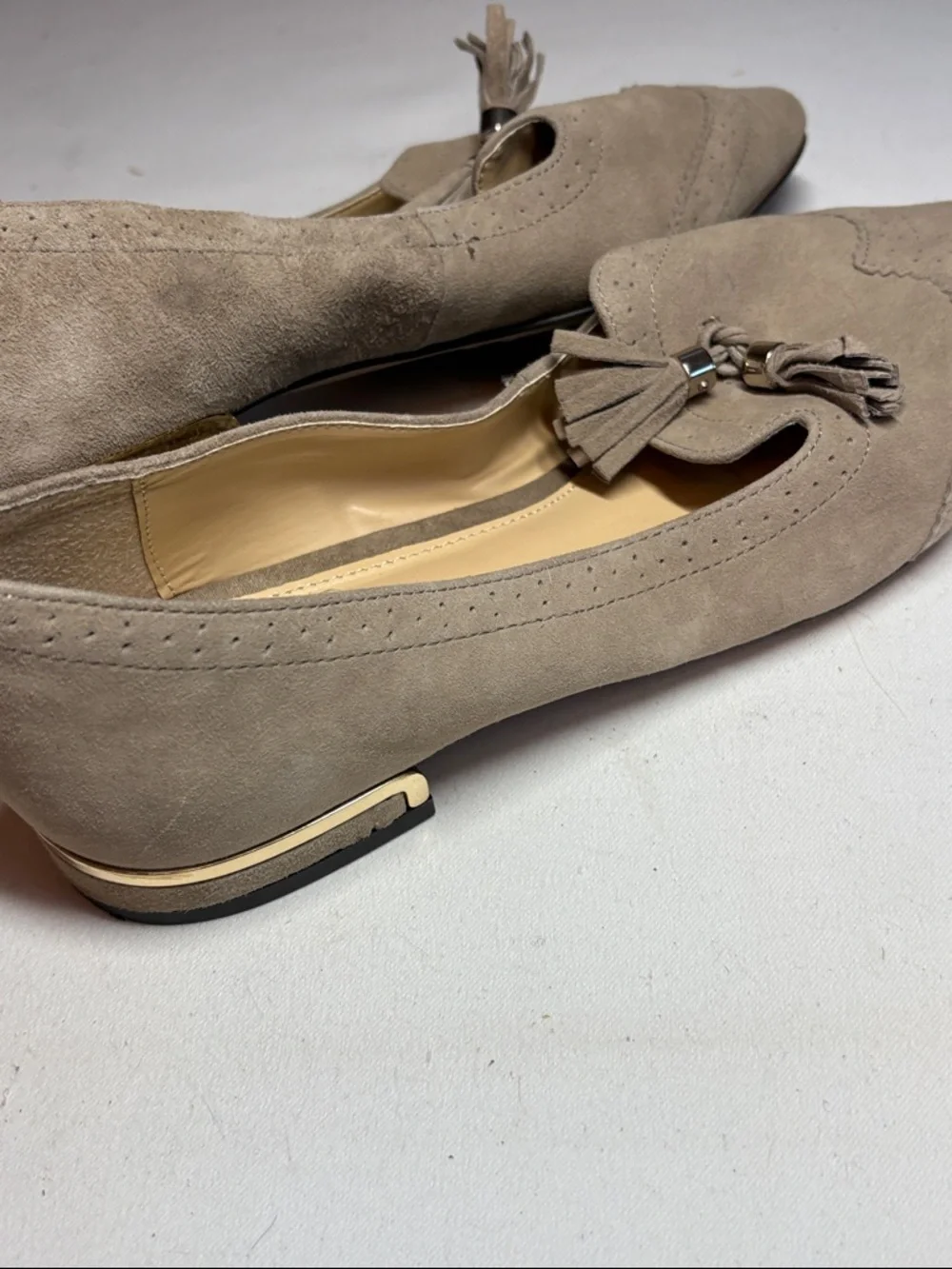 Vince Camuto Taupe Suede Tassel Loafers Size 7.5
